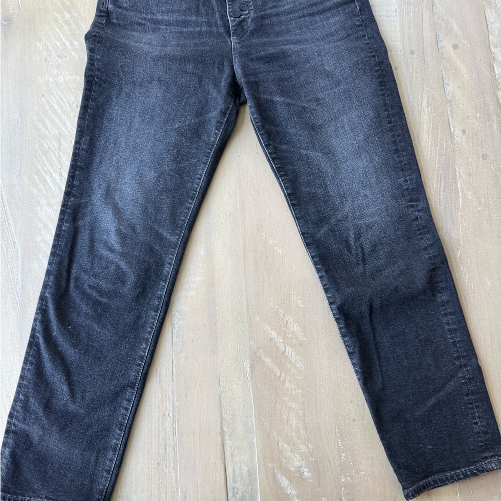 AG Black straight leg, slightly cropped, high rise button up Women’s jeans-29